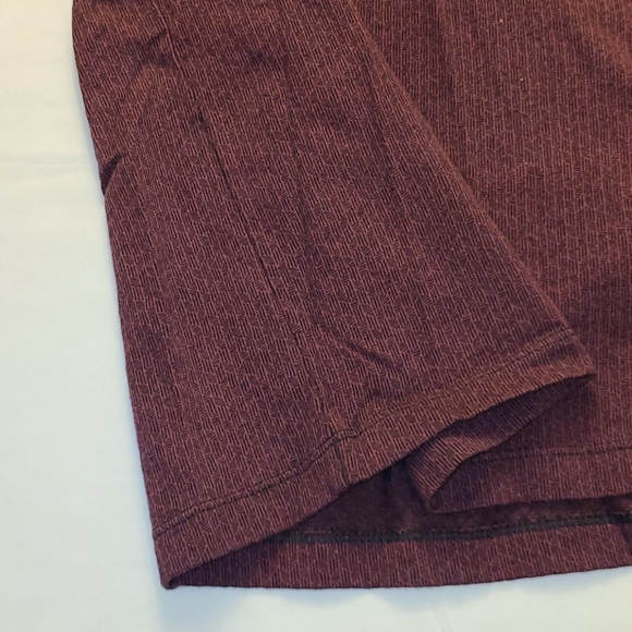 Alfani long-sleeve V-neck fire red tee - Picture 11 of 16